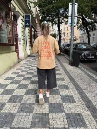 I’M OLDER THAN GOOGLE 🔥TRIČKO JE READY NA PŘEDPRODEJ🔥 CENA 1590,- 100% BAVLNA, GRAMÁŽ 240 OVERSIZE STŘIH VELIKOST MENŠÍ...