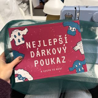 🎄DÁRKOVÉ POUKAZY K MÁNÍ🎄 Tipy na co je použít: - skupinové kurzy šití - individuální kurzy šití - nákup látek v metráži -...